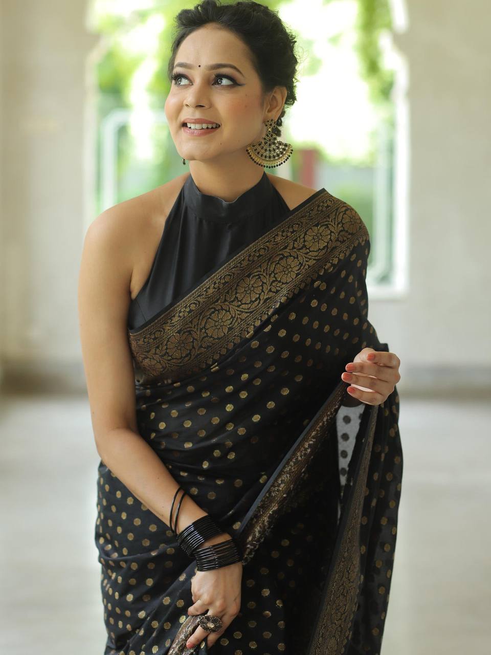 BEAUTIFUL RICH PALLU & JACQUARD WORK ON ALL OVER THE SAREE