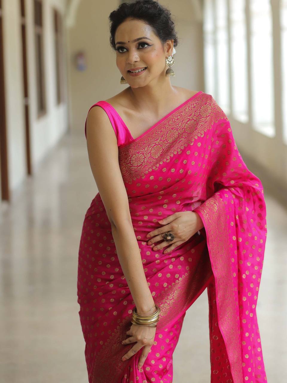 BEAUTIFUL RICH PALLU & JACQUARD WORK ON ALL OVER THE SAREE