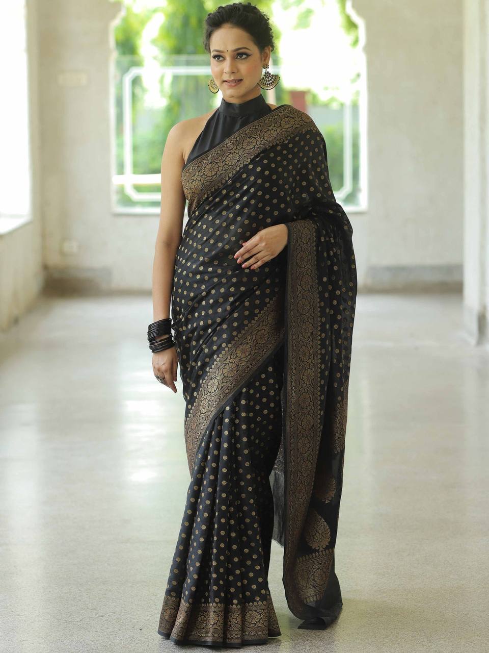 BEAUTIFUL RICH PALLU & JACQUARD WORK ON ALL OVER THE SAREE
