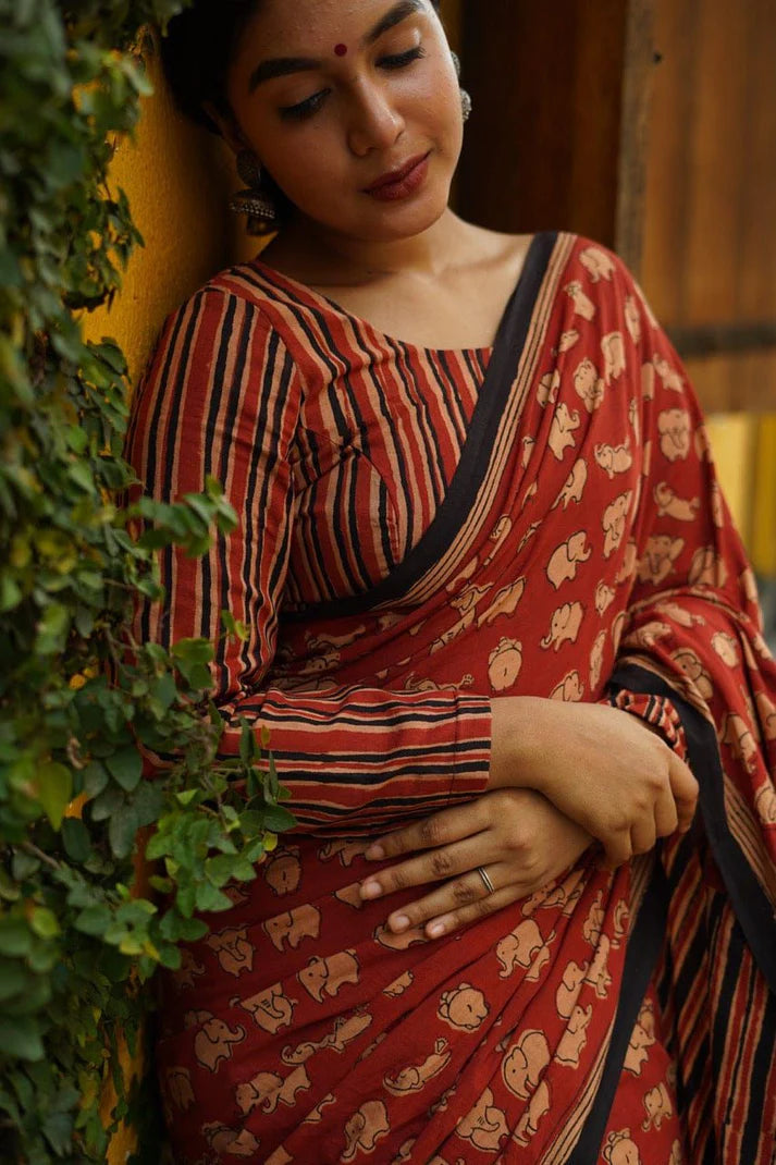 Pure Chanderi Saree With Golden Zari Piping border with beautiful latkan